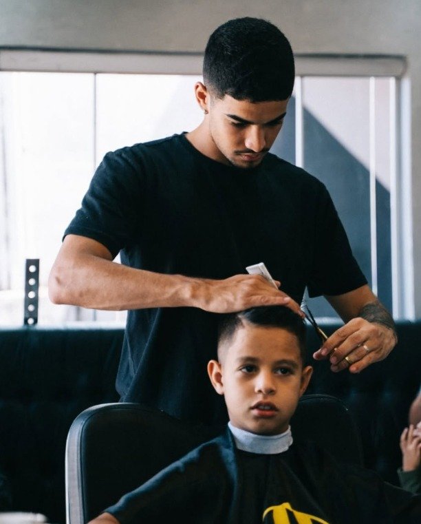 Matheus Menezes, fundador da Menz's Barbearia